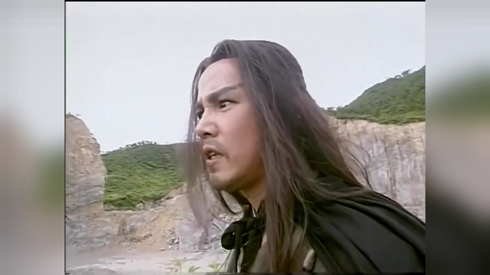 绝代双骄:小小丫鬟不仅容貌上乘,武功更是高强,美男疑惑了!