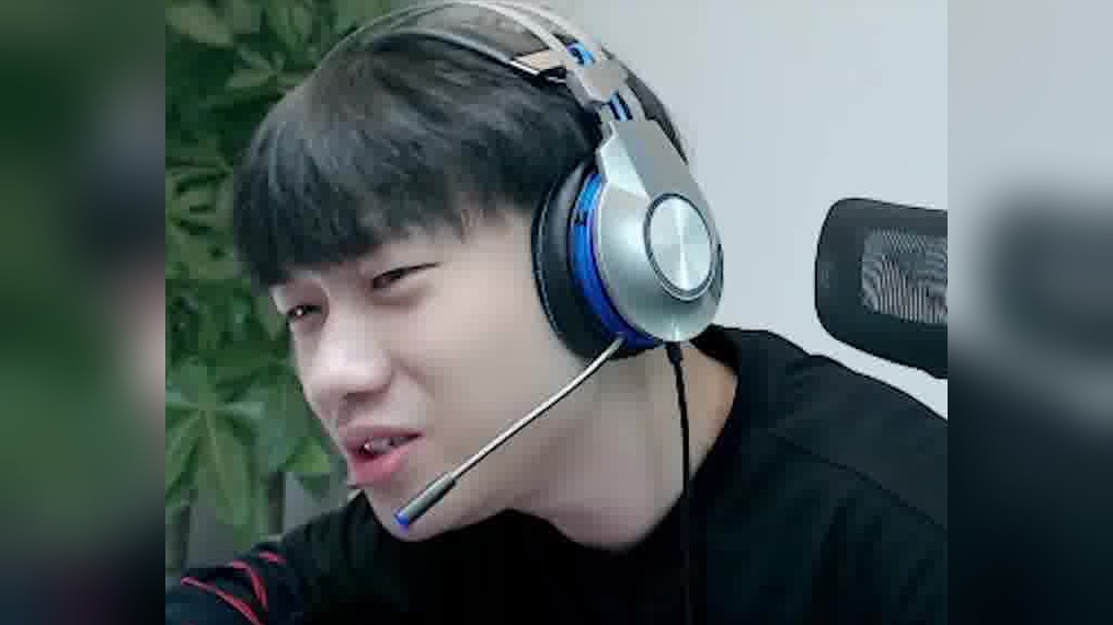 蛋炒范:教你利用新版本特性吃鸡