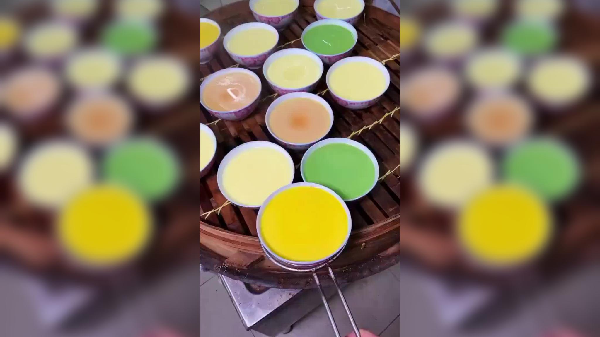 鸡蛋羹教程来了记得小时候挑食不爱吃饭家人就蒸鸡蛋羹