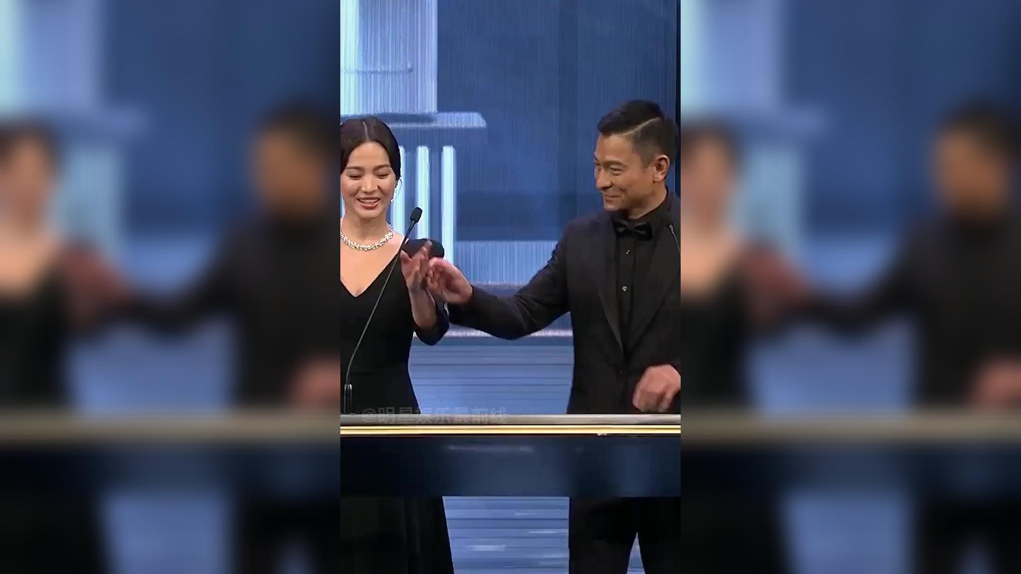 宋慧乔的这个转身让宋承宪惦记了多少年经典镜头