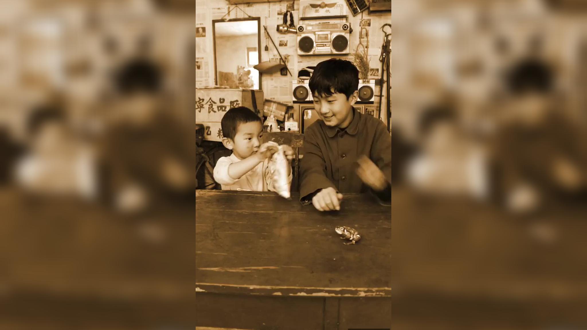 《请回答1988》德善又被甩,害怕被笑一直强忍,东龙真是实力拆台