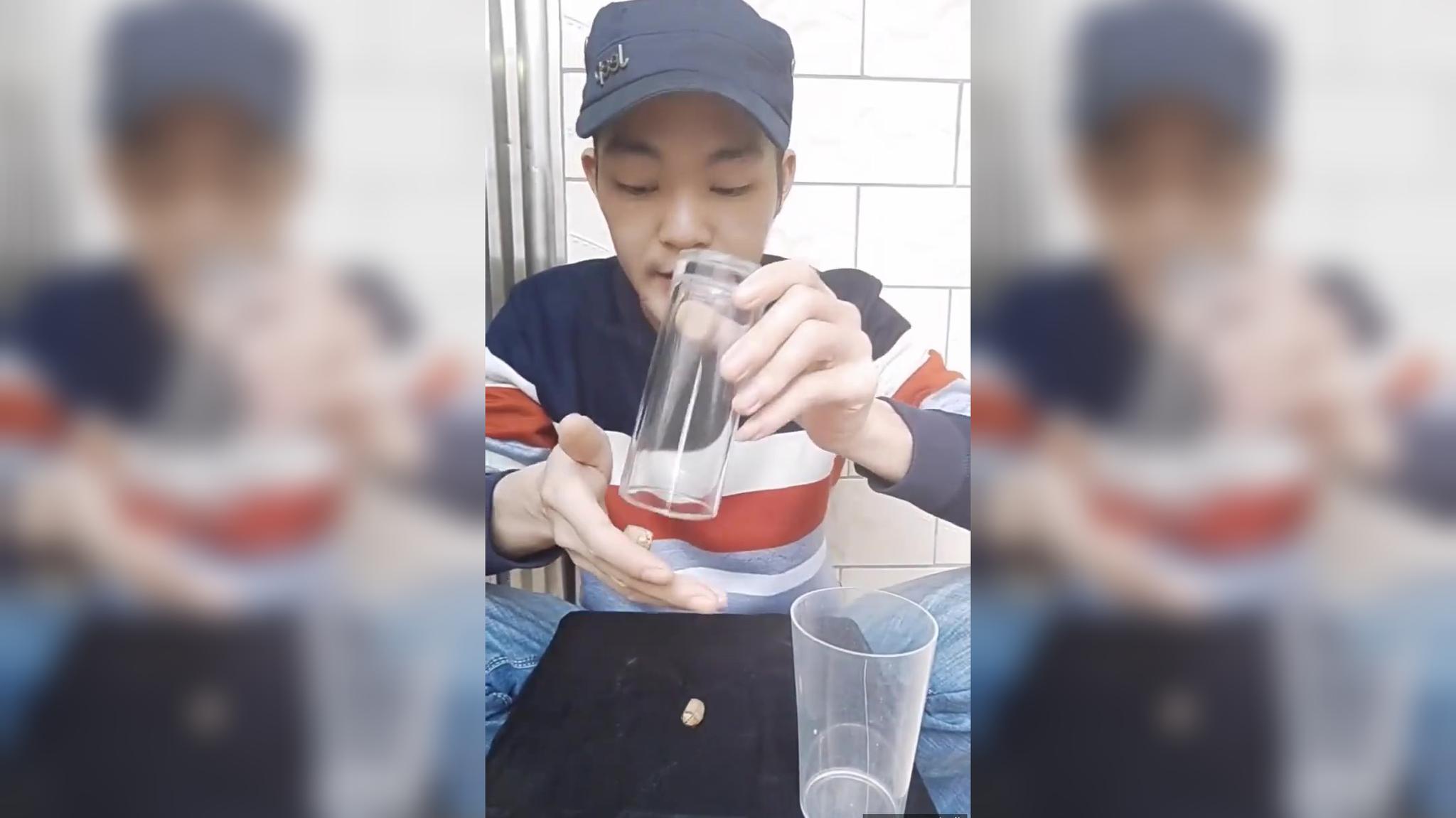 刘谦把碎纸条变成面条吃了,这个真的吓到我了
