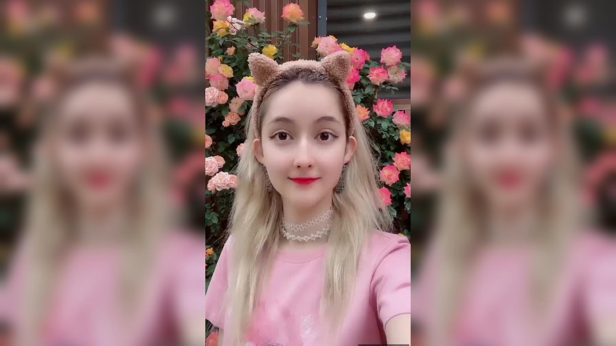 天使艾美丽:乘客要和葡萄汁,飞机上没有,美丽的做法太逗了