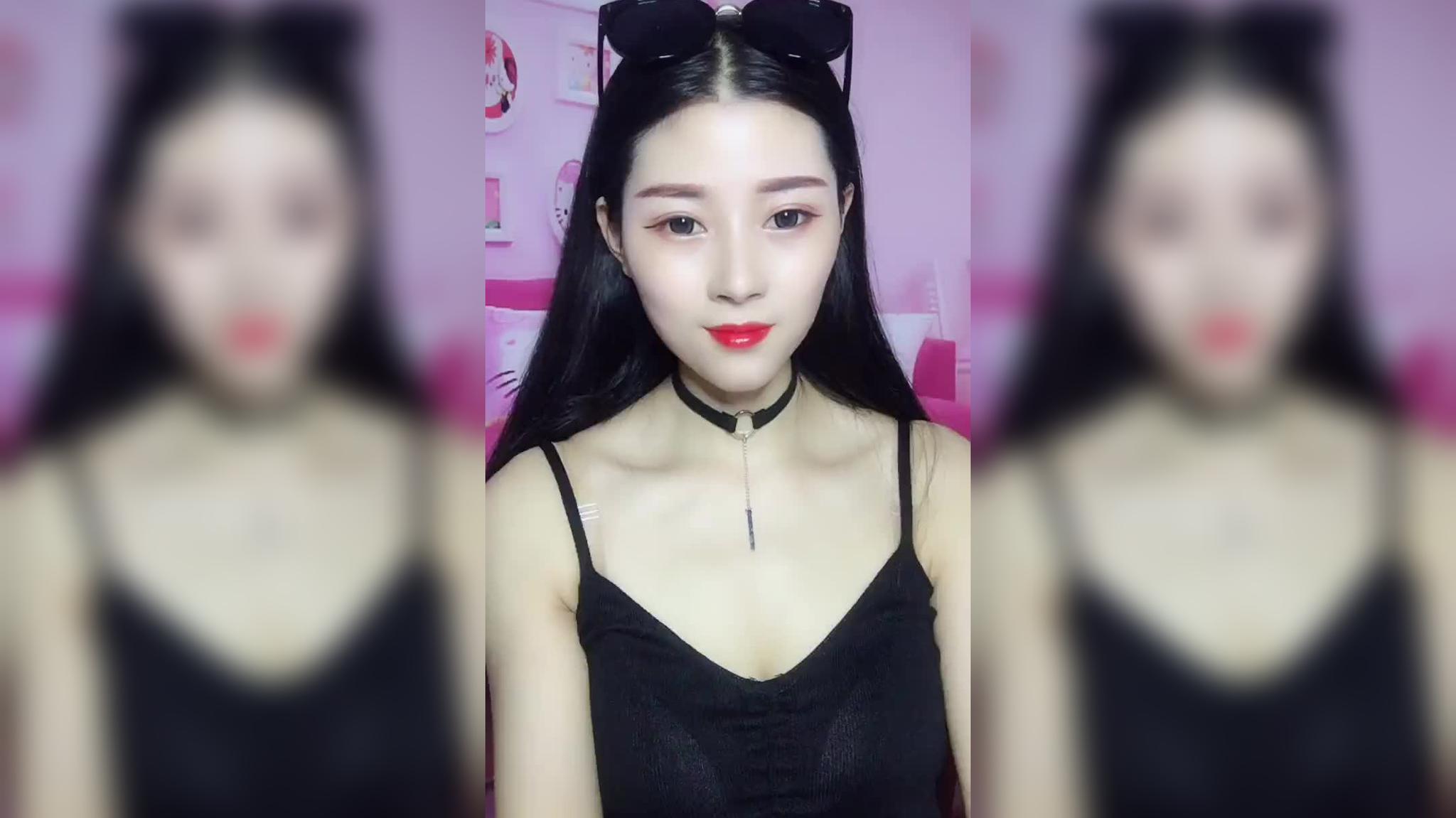 慧珍想要变漂亮,夏乔教她化妆,带她去拉直头发