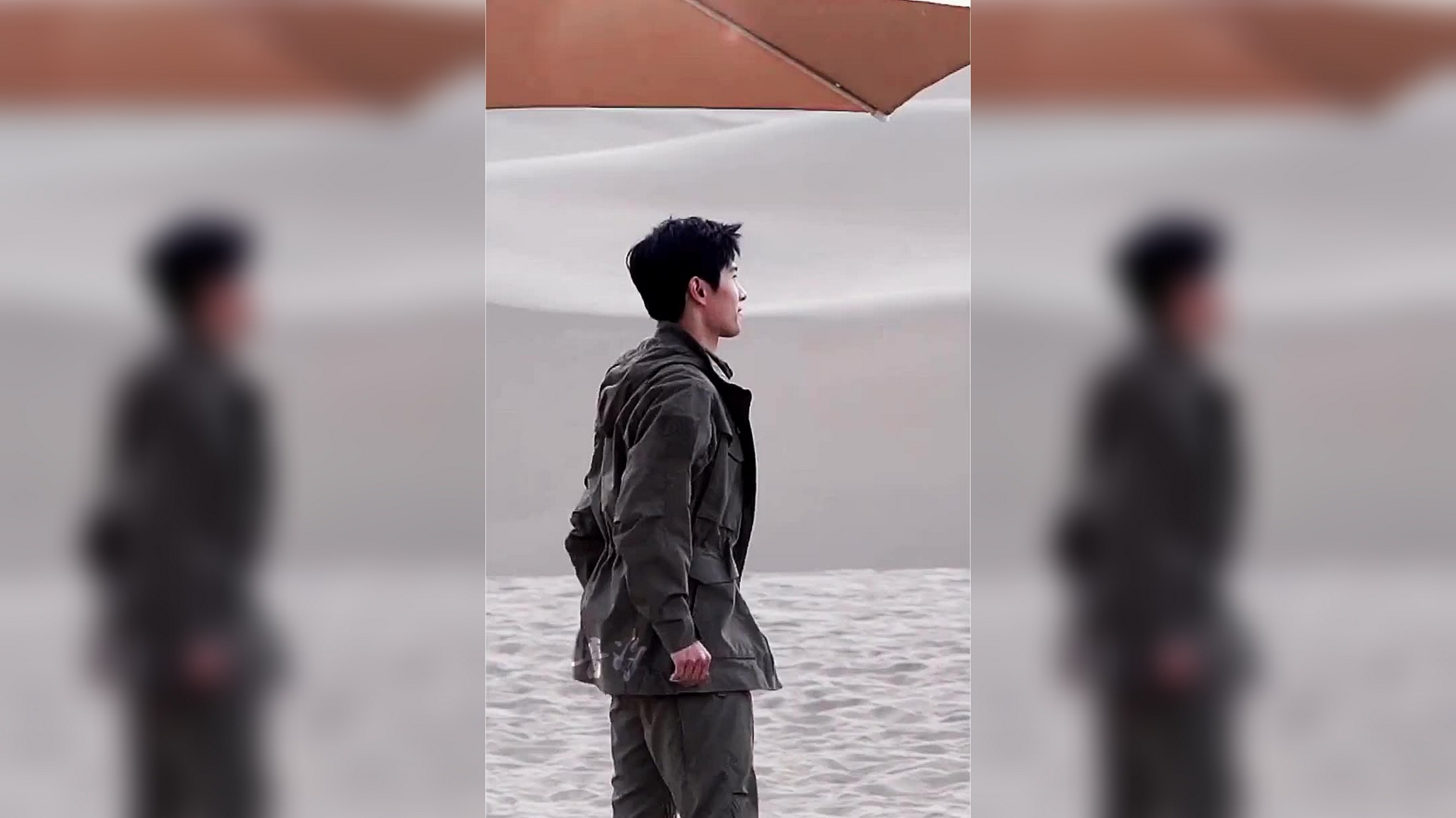 粉丝调侃杨洋在沙漠里被吹成了沙雕