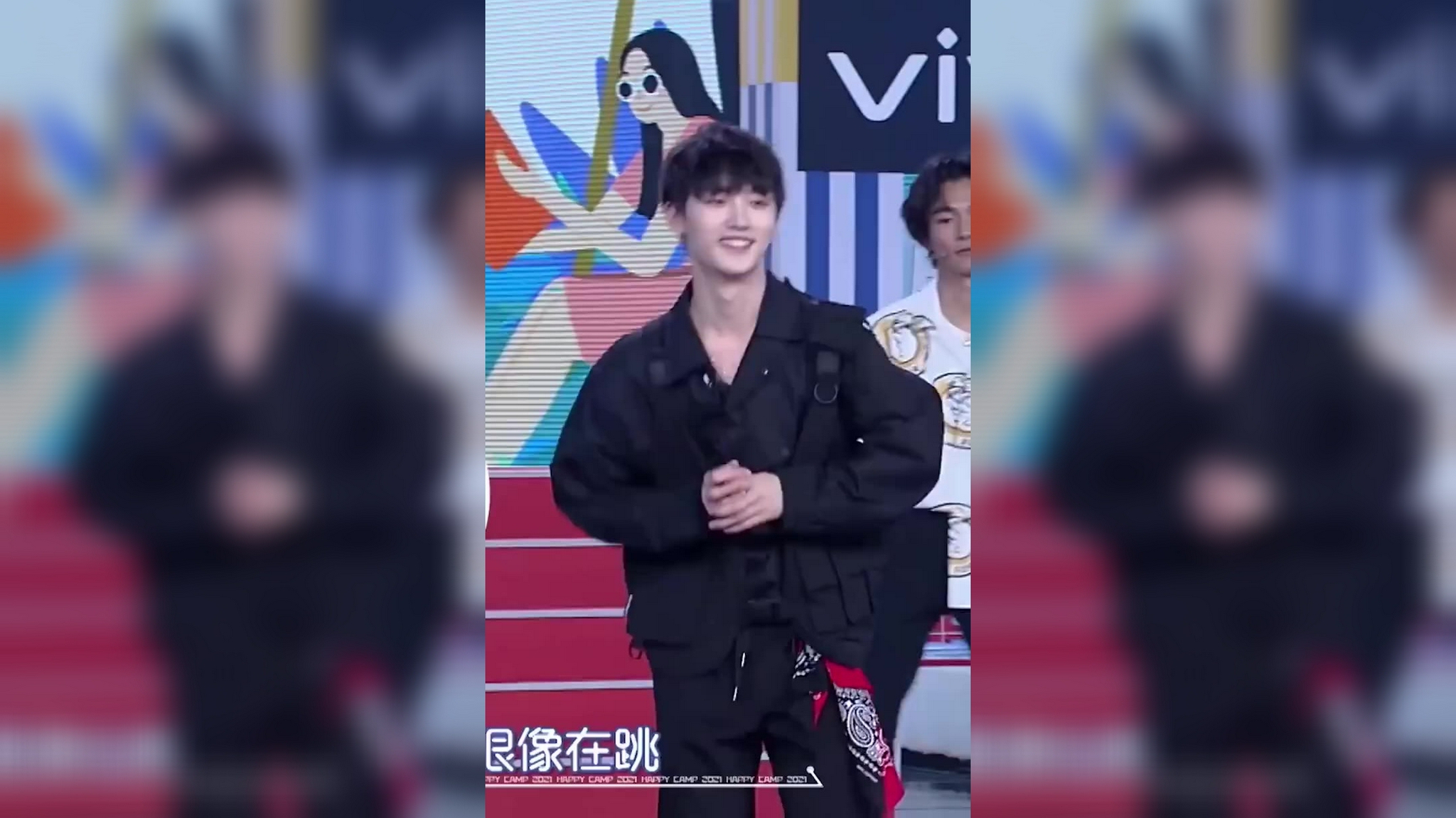 天天向上:全民闺女关晓彤一出场,一个小动作,尽显可爱气质