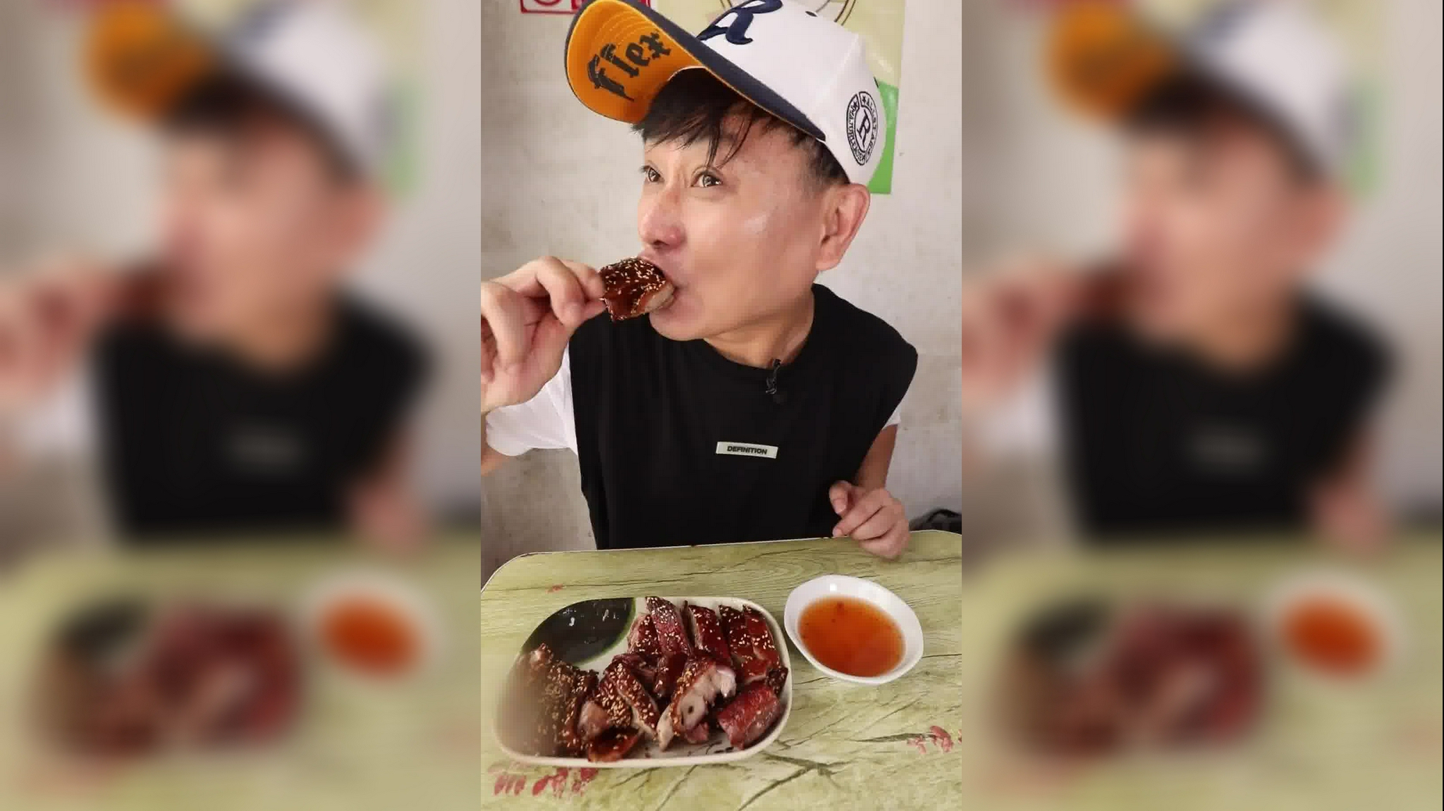 正阳门下:苏萌和建军谈宝贝,哪知李媛进来一番话,大舅坐不住了