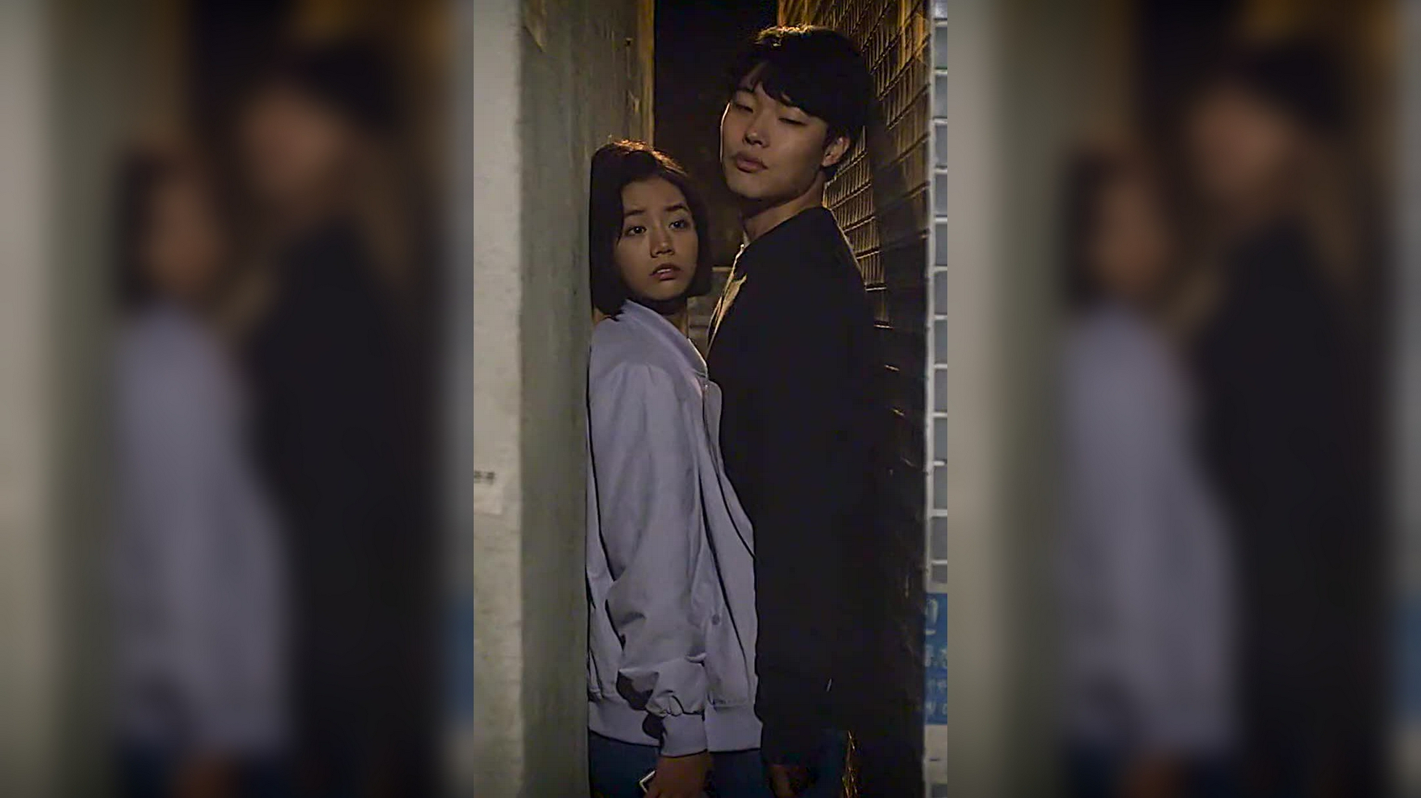 请回答1988:德善帮阿泽切牛排,一旁的狗焕表情不对劲!