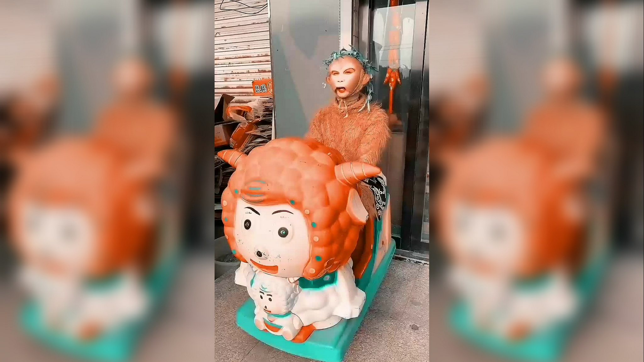 孙悟空现在都玩起摇摇车了呀