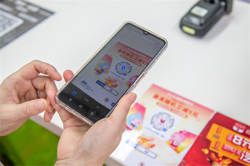 2022青岛购物节·金秋生活节启动！1000多家便利店发福利