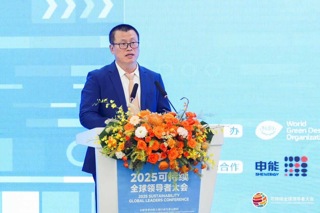 （新浪财经CEO邓庆旭致辞）