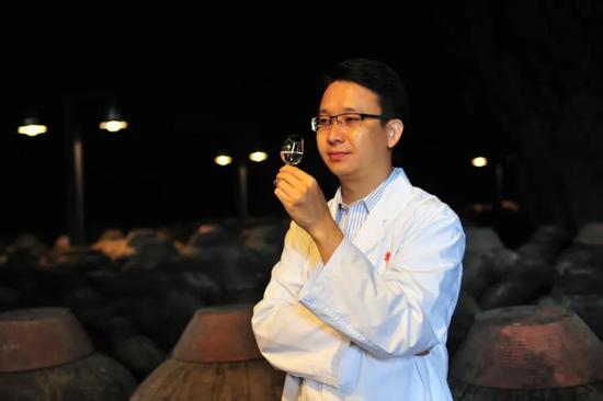 中国首席白酒品酒师,郎酒股份常务副总工程师沈毅