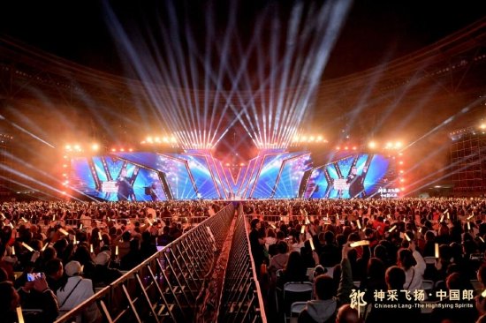 张韶涵谭维维阿杜……七大唱将齐聚巴中 燃动“中国郎之夜”