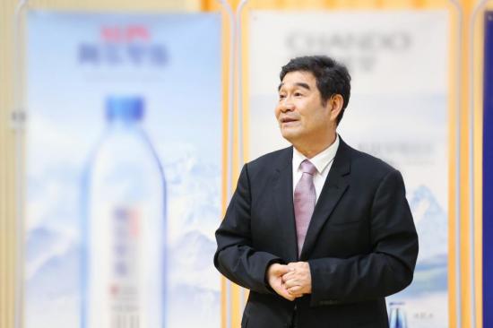 赛菲尔王义善从白手起家到开创新黄金时代的奋斗史