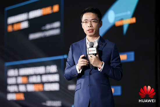 华为中国政企cmo陈浩在演讲中表示,新基建的意义,不在规模,而在带动