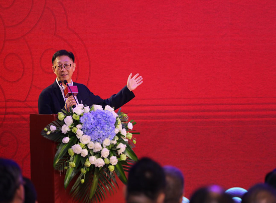 深圳市黄金珠宝文化研究会会长 曹阳