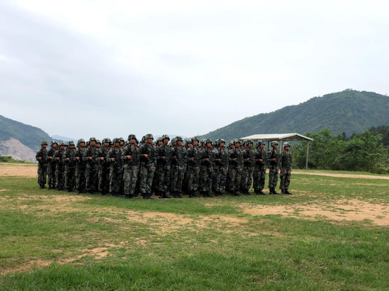 走进陆军第73集团军某合成旅 看兵哥哥实力炫技!