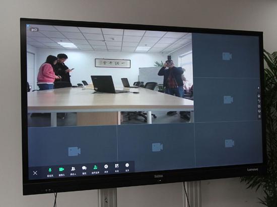 效率与美感的融合:thinkvision智能会议大屏实测