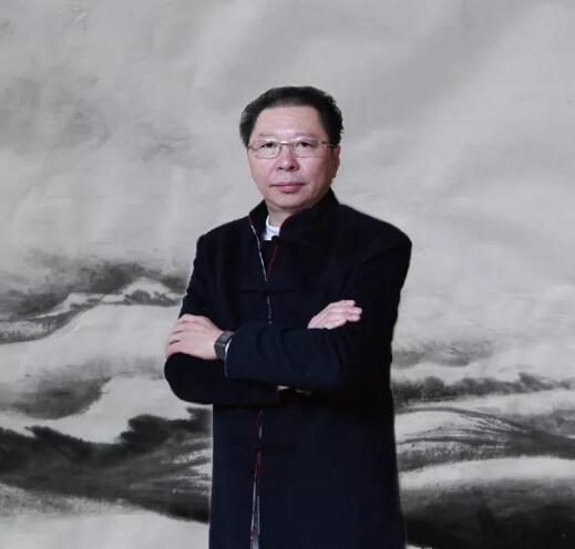 家苏州翰海书画院院长苏州大学文正学院特聘艺术系教授阎峰先生精于