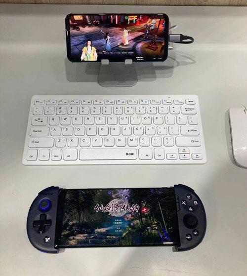 达龙云电脑亮相mwcs2021高通展台