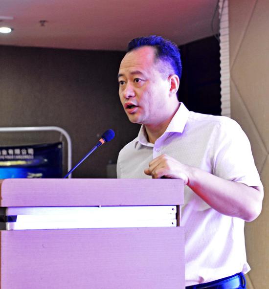 中国旅游景区协会 外联合作部部长 李德新发表讲话