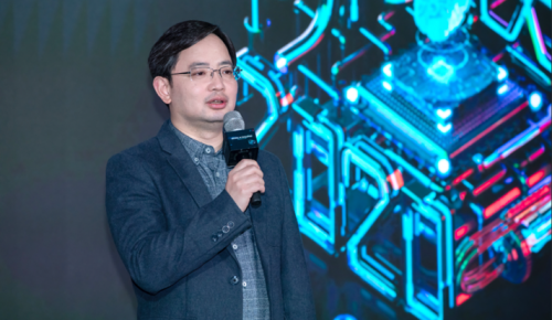 南京大学计算机系主任,人工智能学院院长周志华教授致辞