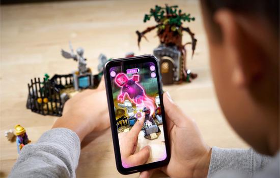 legohiddenside使用闹鬼积木在android和ios上推进ar