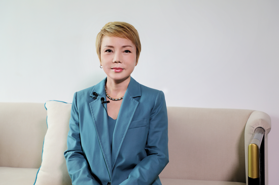 对此,阿道夫总裁李志珍在近期接受新华网广东频道专访时表示:"首先