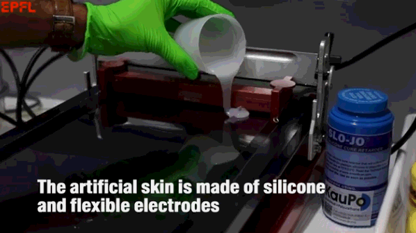 [图]科学家研发人造皮肤：让你“摸到”VR中的虚拟物品