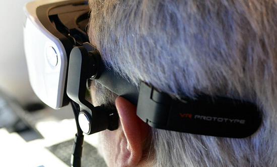 松下新vr眼镜亮相ces 采用骨传导耳机 220度超宽视野