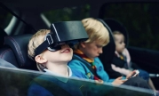儿童体验VR有风险，父母该如何进行监护？