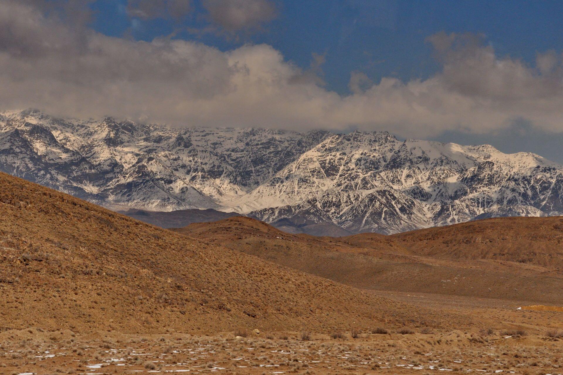 伊朗高原腹地的风光