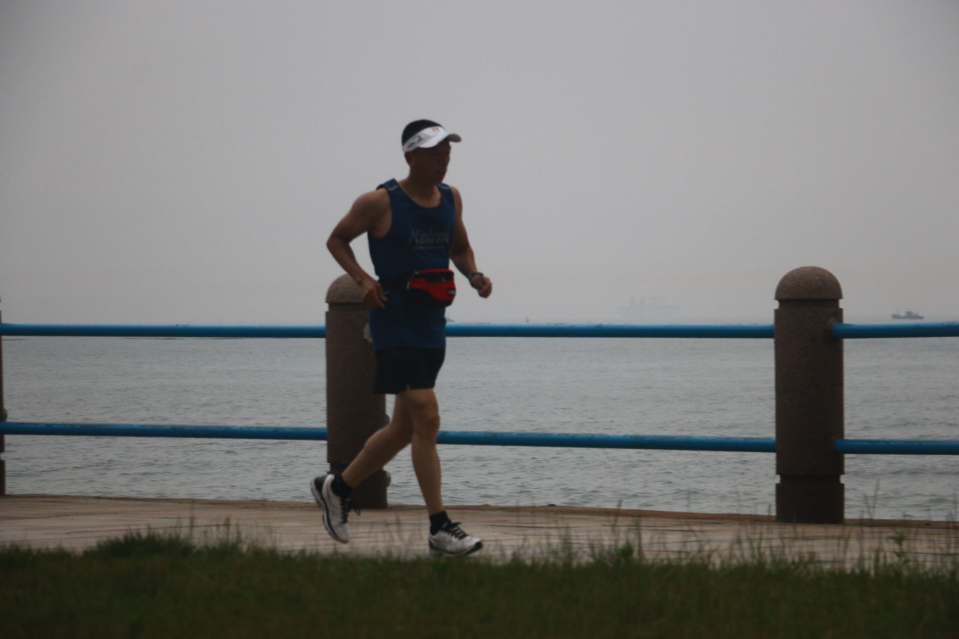 户外运动 健康晨跑