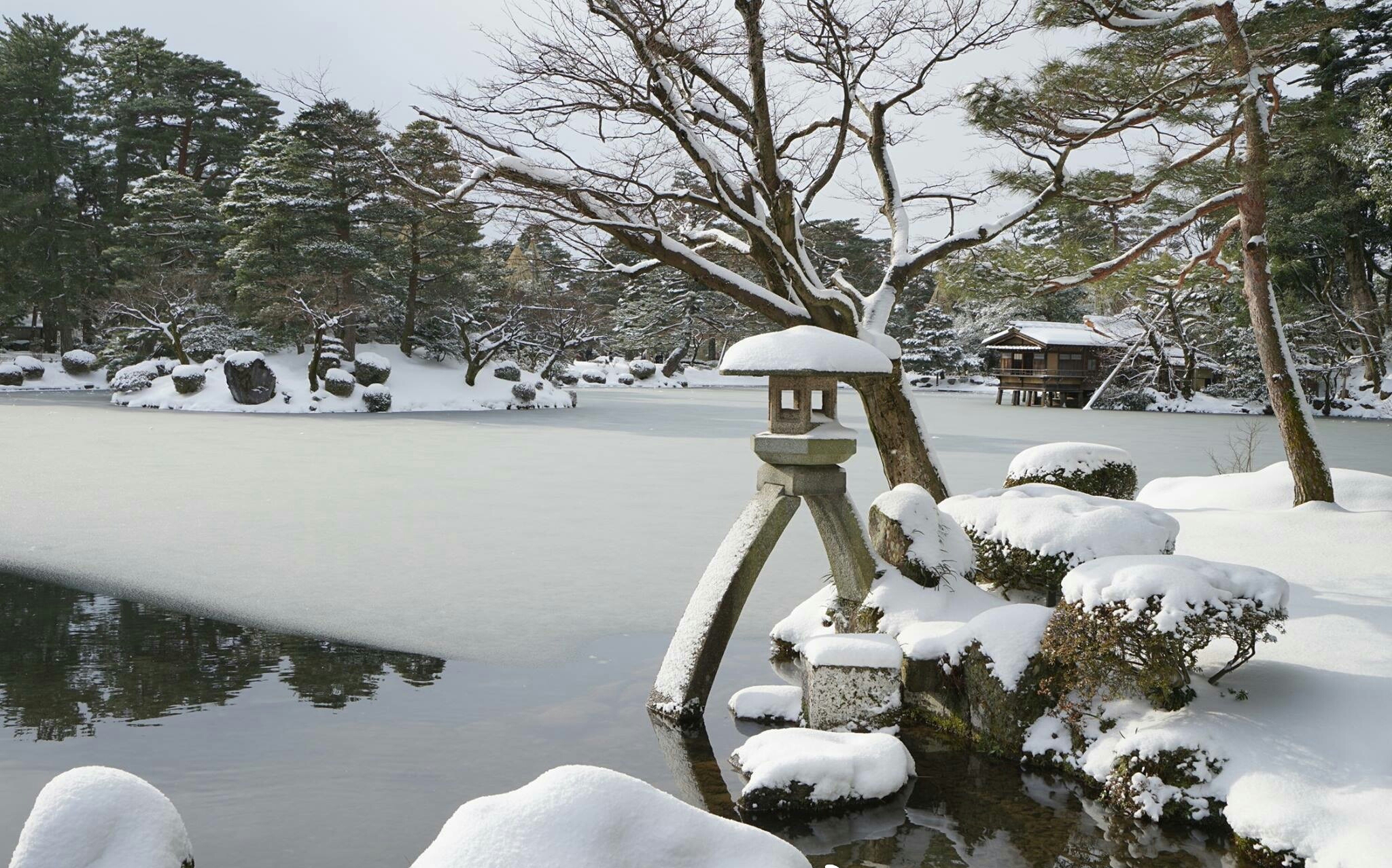 日本三大庭园之首～金泽兼六园之雪景