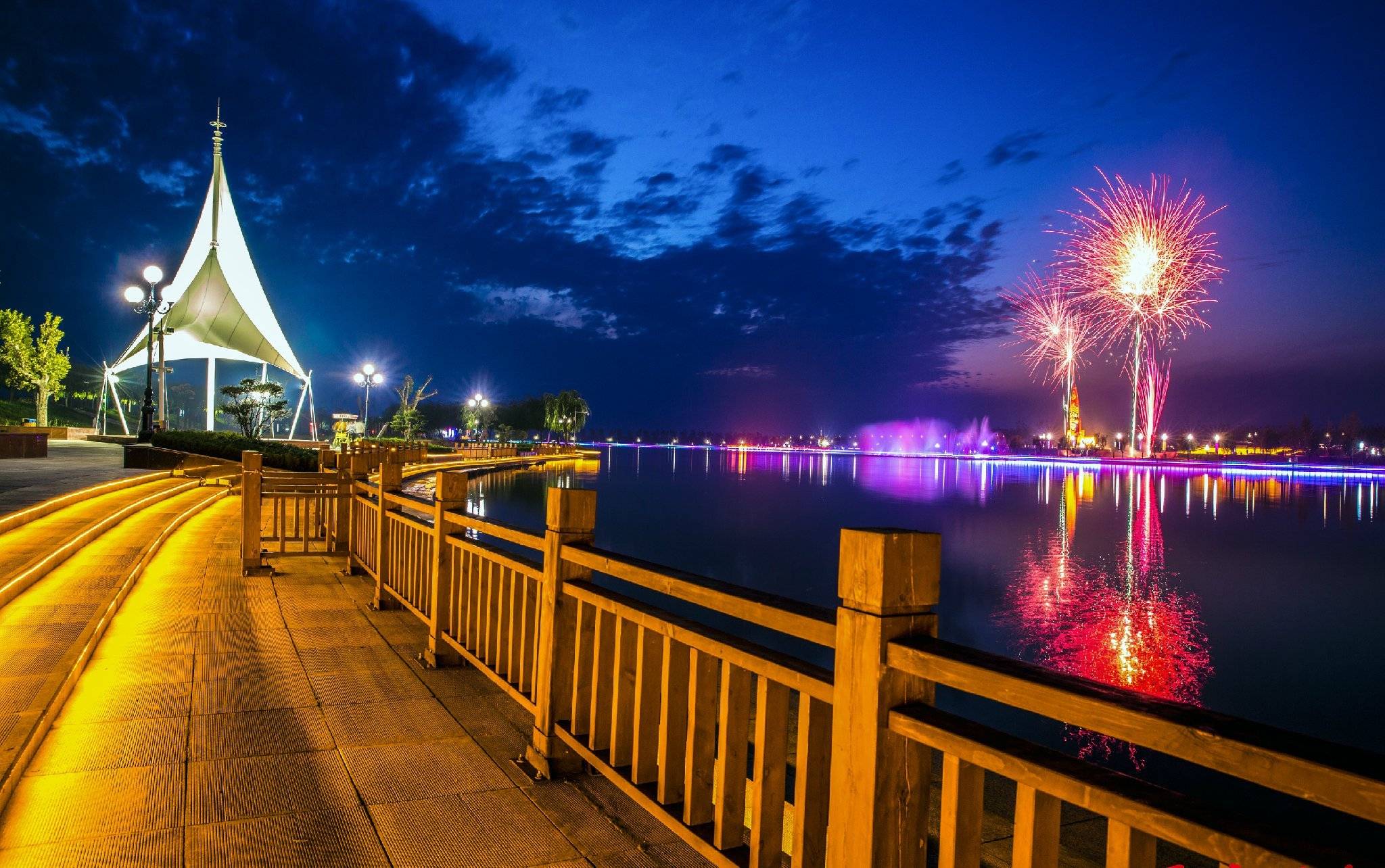 在大荔同州湖欣赏不一样的风光.