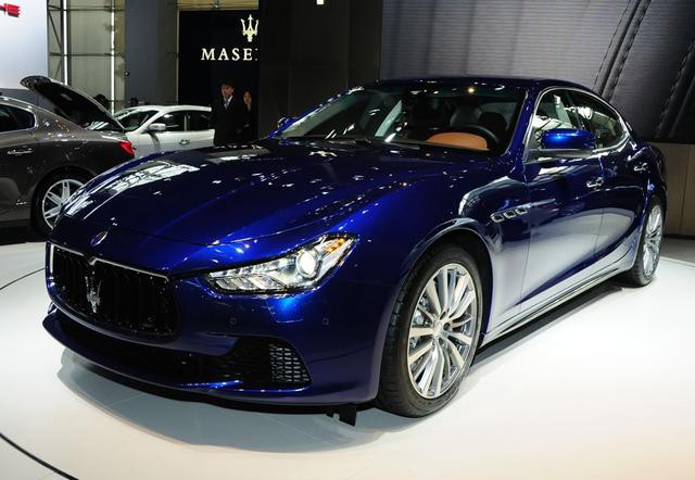 玛莎拉蒂ghibli,现款车型售价为89.80-139.80万元,定位于中大型轿车.