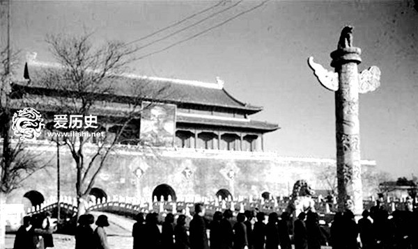 天安门城楼上挂过哪些伟人像?最多一次挂了9人