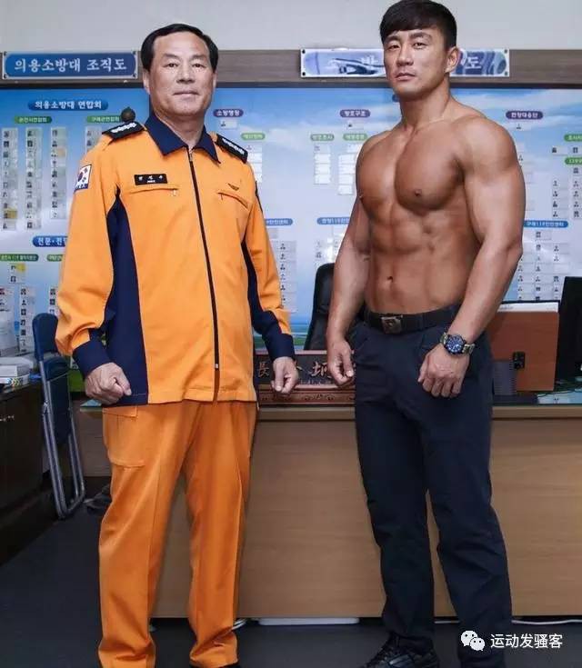 练出肌肉身抱得美人归肌肉型男消防员成韩国网红 健美美国消防员肌肉 法国肌肉消防员图片 消防员肌肉bl 卡通肌肉消防员 肌肉消防员澳大利亚 日本消防员肌肉 消防员肌肉微博 消防员肌肉图片大全 正大文明网