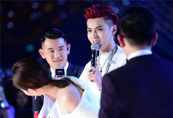 与吴亦凡斗舞的江疏影因为想到胡歌才忘词的