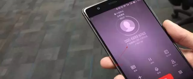 车子在停车场被其它车挡住，这招真能迅速找到车主