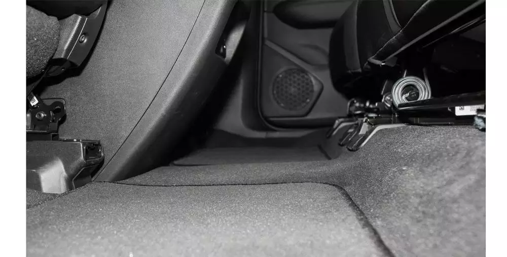 别扯虚的！适合冬天开的SUV必须满足这两个标准！