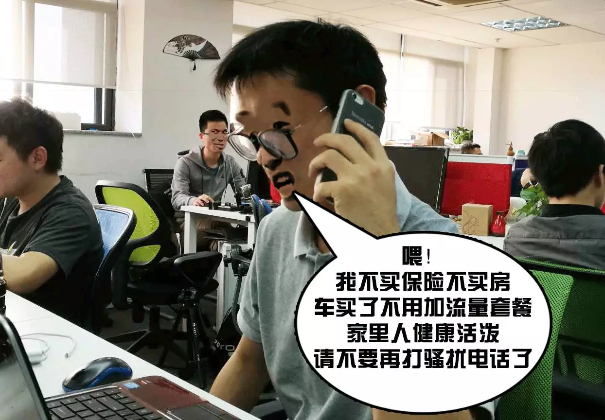 车子在停车场被其它车挡住，这招真能迅速找到车主