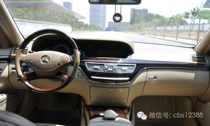 用20万买了一辆奔驰S350,到底是什么样的车