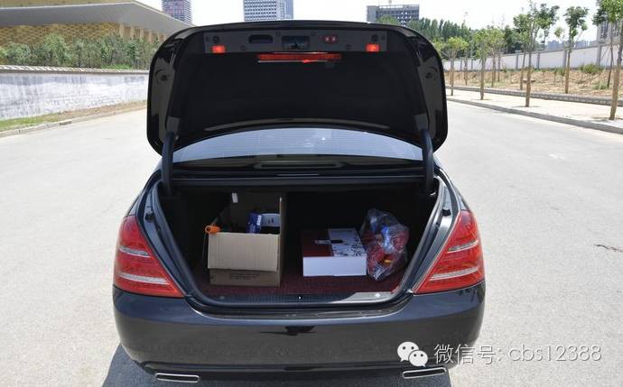 用20万买了一辆奔驰S350,到底是什么样的车