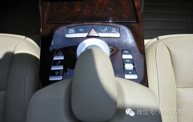 用20万买了一辆奔驰S350,到底是什么样的车