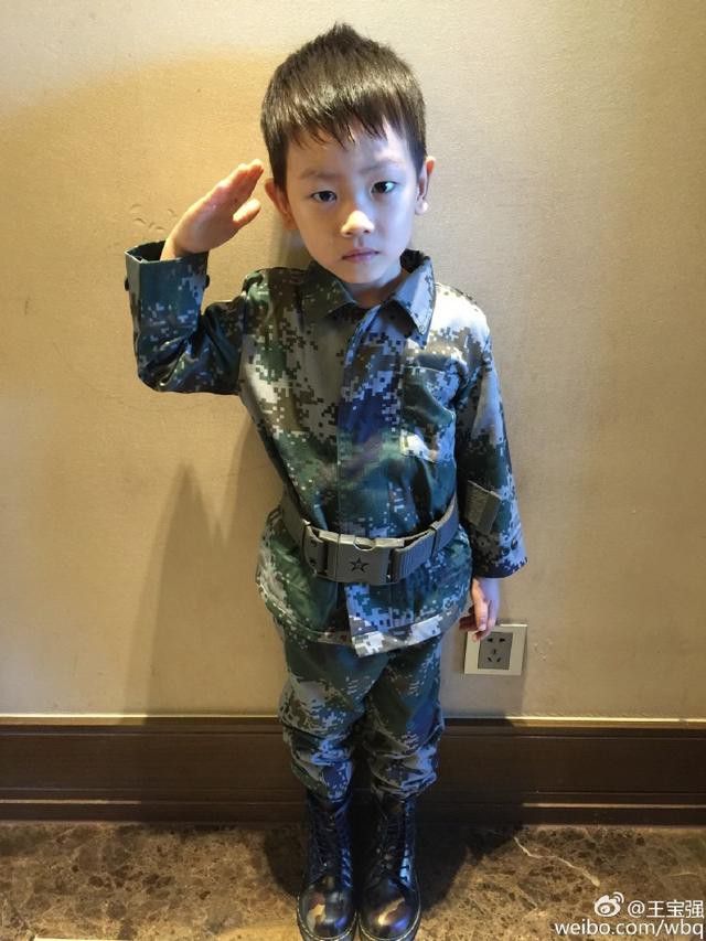 王宝强六岁儿子王子豪近照曝光