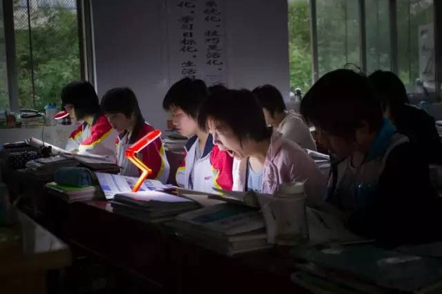 致高三:看完这组照片,你还有什么理由不好好学习?