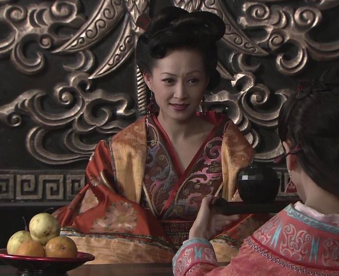 甘十九妹杨潞昔日红极一时的古装女神如今沦为龙套