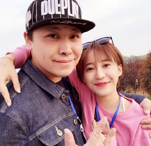 会弹吉他的男生从不缺女朋友,女生争着上位|郝浩涵|吉他|男生_新浪