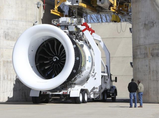 世界最大推力发动机已至45吨 涡扇20还差多远?